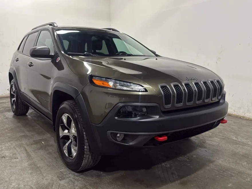 2014 Jeep Cherokee Trailhawk Sport photo 1