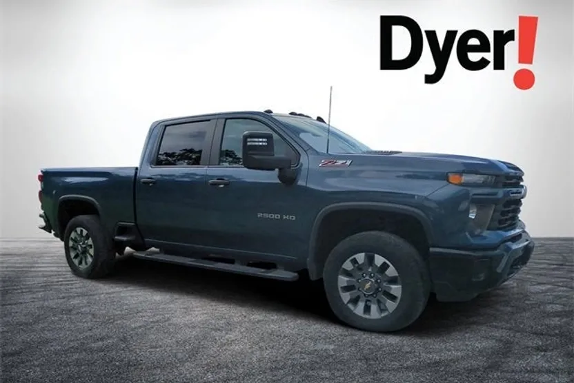 2025 Chevrolet Silverado 2500HD Custom photo 1