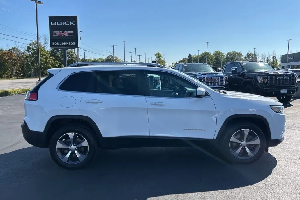 2019 Jeep Cherokee Limited photo 1