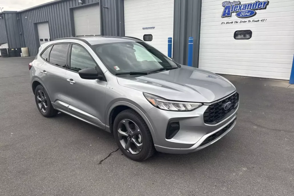 2024 Ford Escape ST-Line photo 1