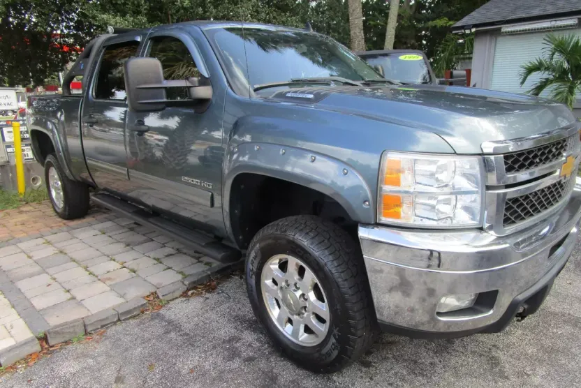 2012 Chevrolet Silverado 2500HD LT photo 1