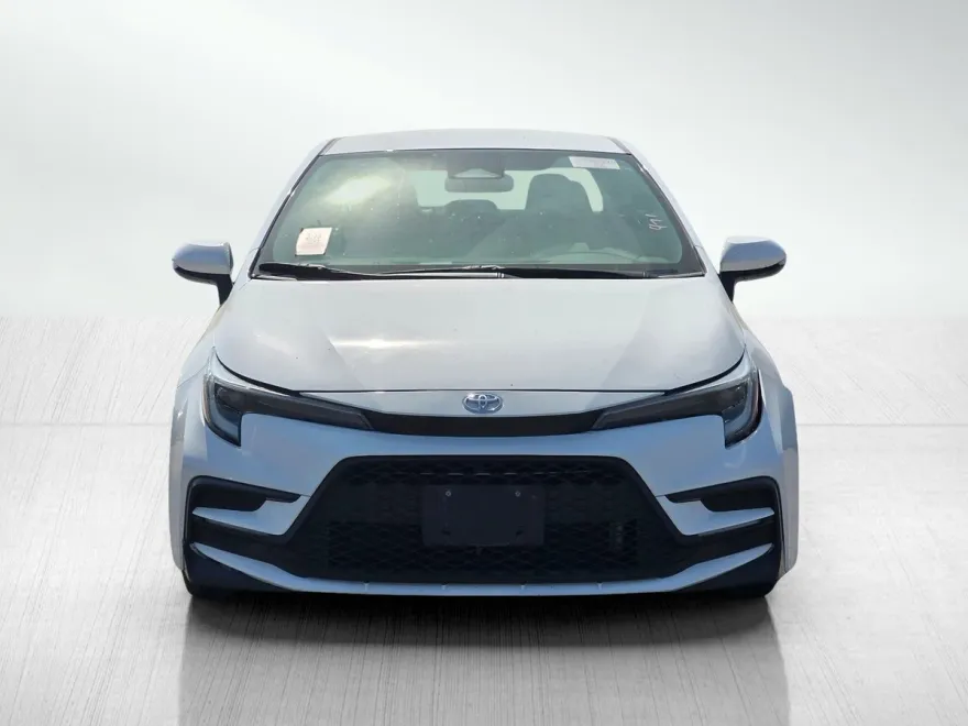 2024 Toyota Corolla SE photo 1