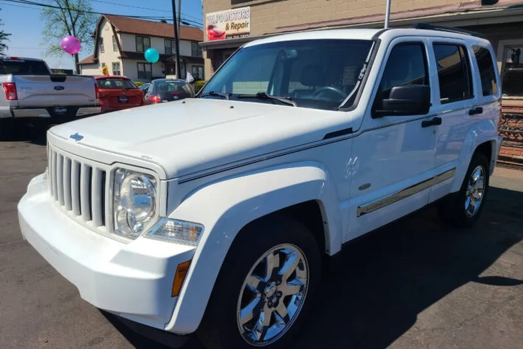 2012 Jeep Liberty Sport photo 1