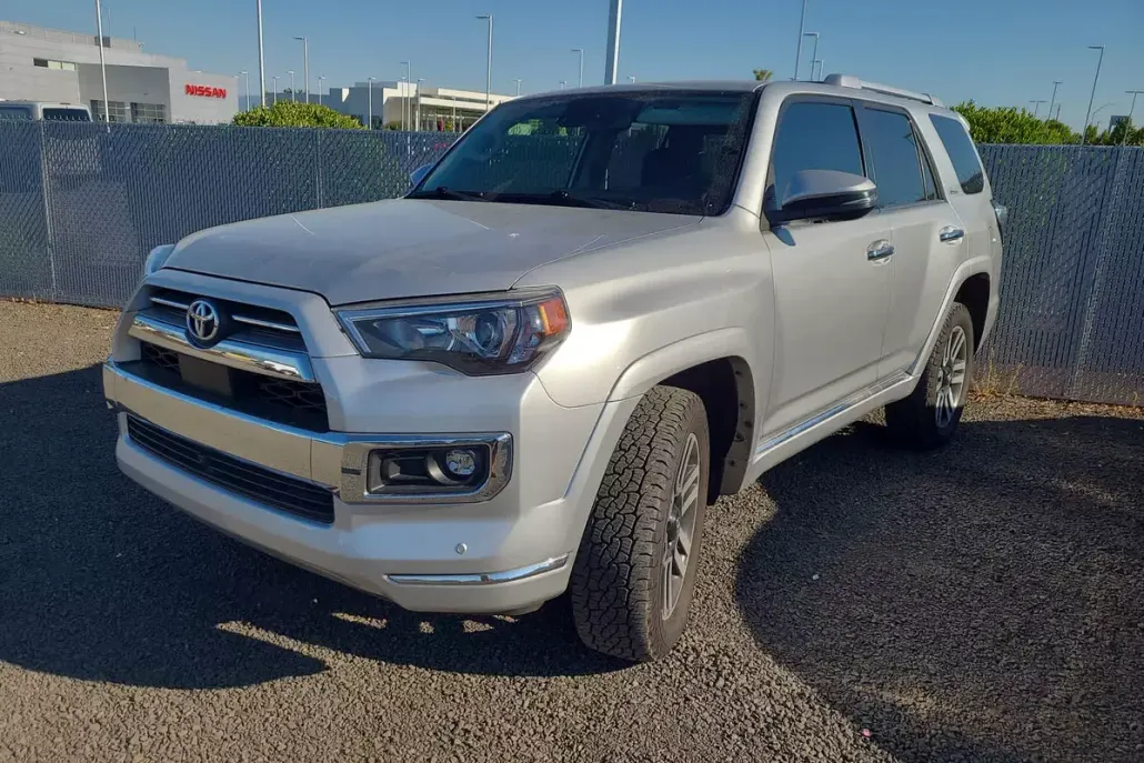 2022 Toyota 4Runner Limited photo 1