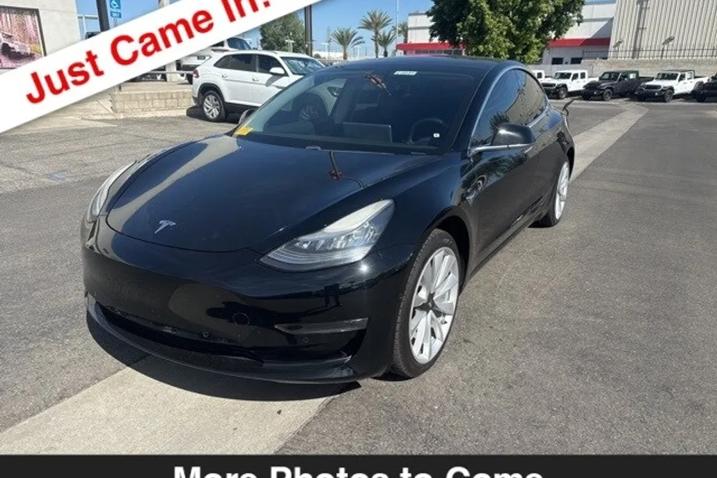 2019 Tesla Model 3 Standard Range Plus photo 1