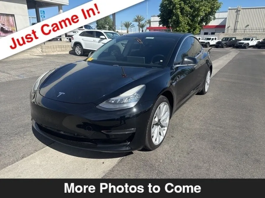 2019 Tesla Model 3 Standard Range Plus photo 1