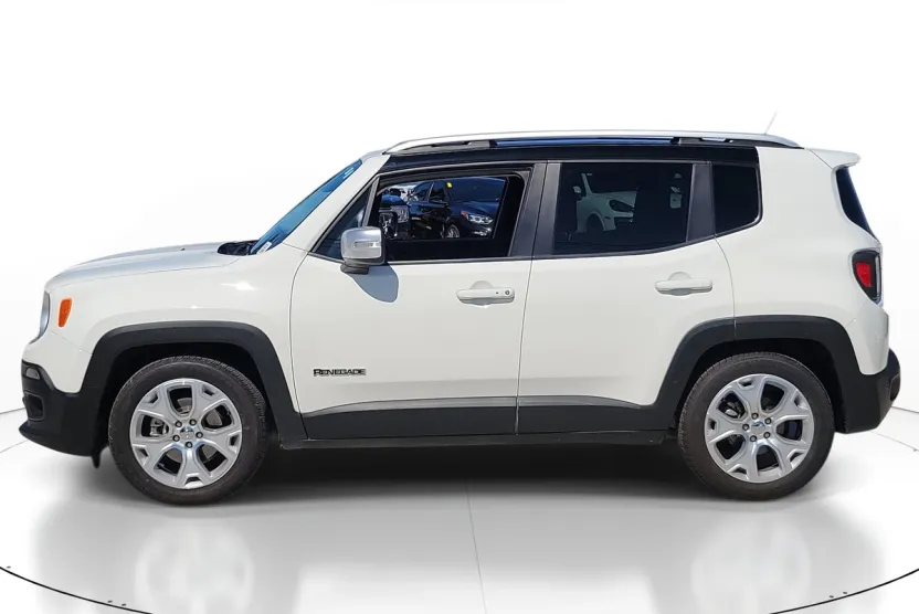 2016 Jeep Renegade Limited photo 1