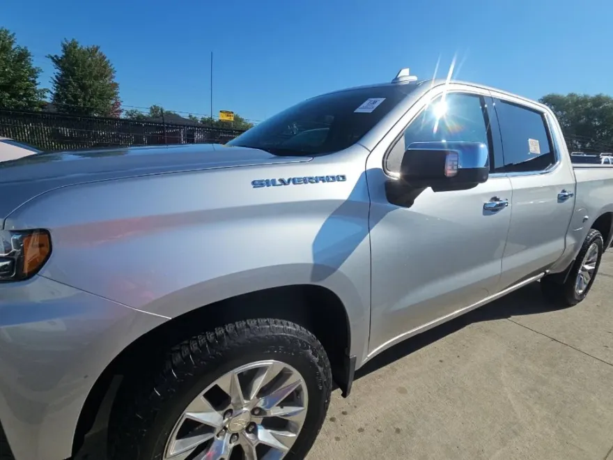 2019 Chevrolet Silverado 1500 LTZ photo 1
