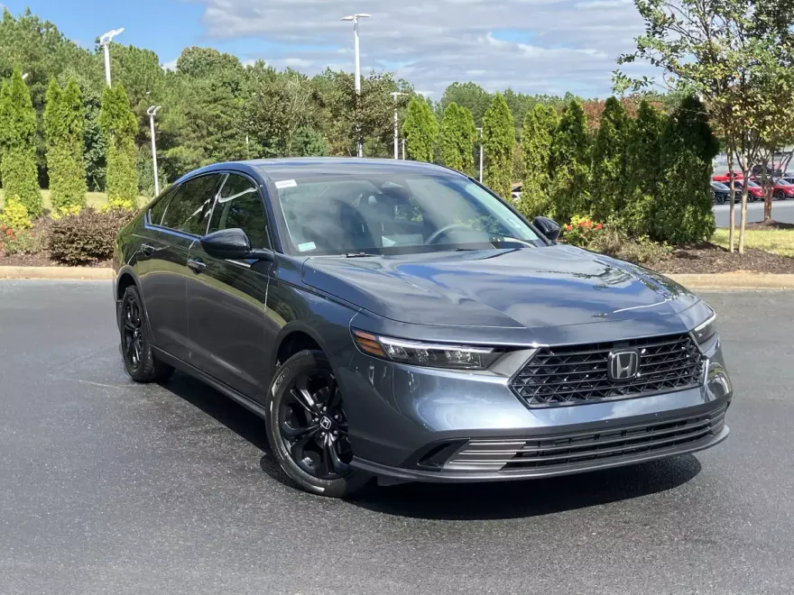 2025 Honda Accord SE photo 1