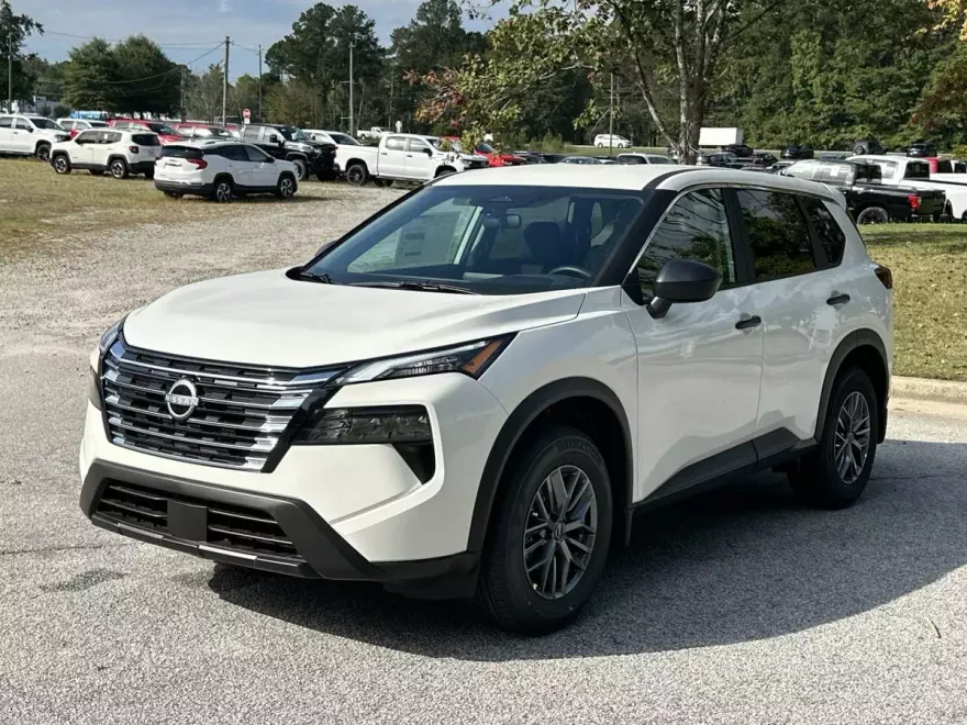 2025 Nissan Rogue S photo 1