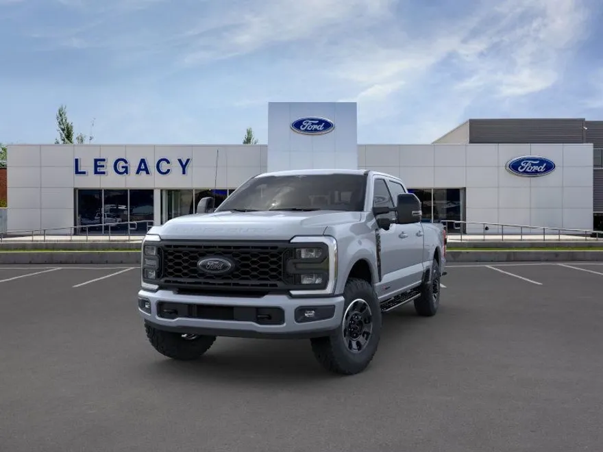 2025 Ford F-350 Lariat photo 1