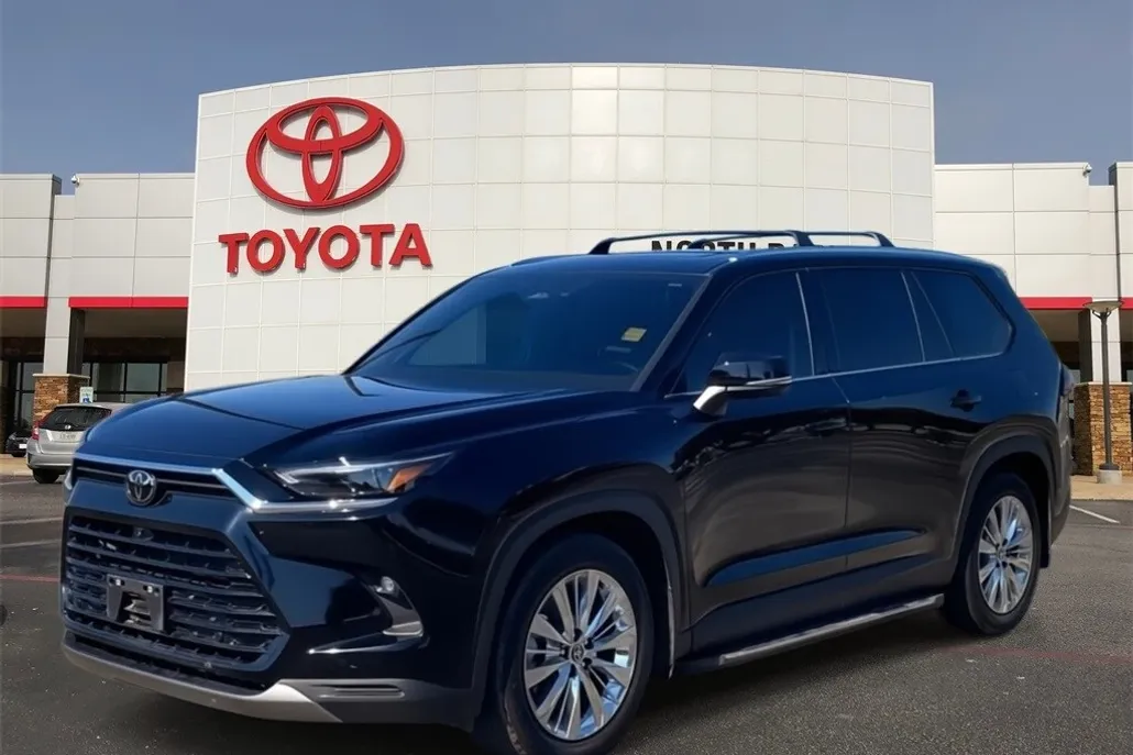 2025 Toyota Grand Highlander Platinum photo 1