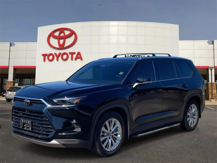 2025 Toyota Grand Highlander Platinum photo 1