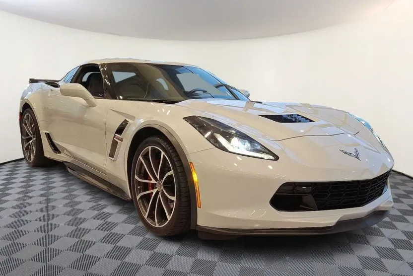 2018 Chevrolet Corvette Grand Sport 2LT photo 1