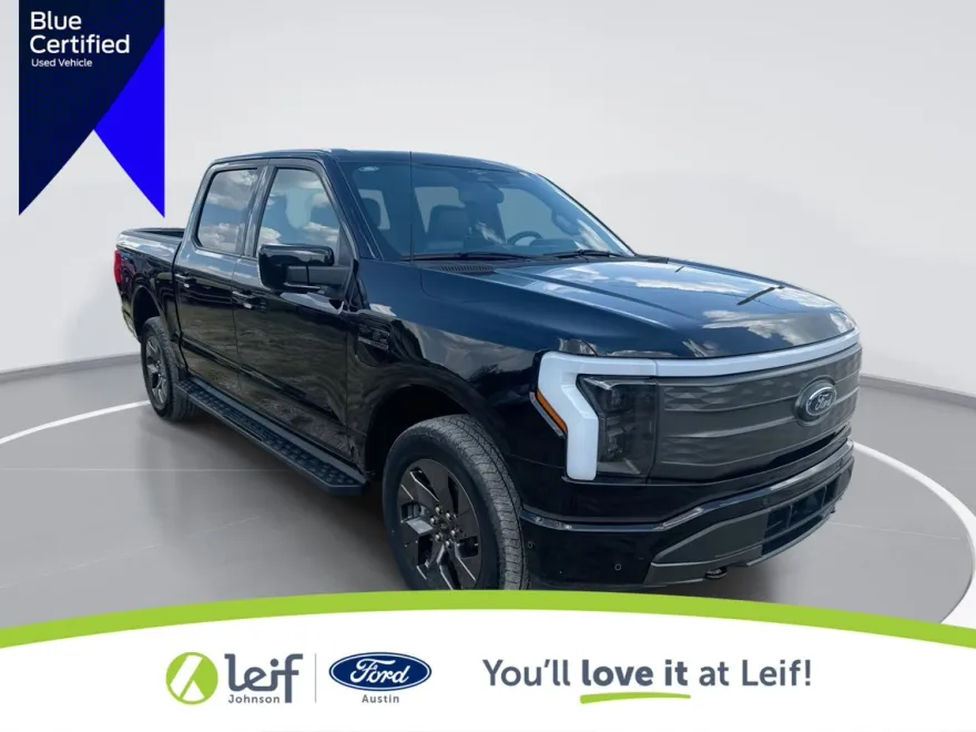 2023 Ford F-150 Lightning Lariat photo 1