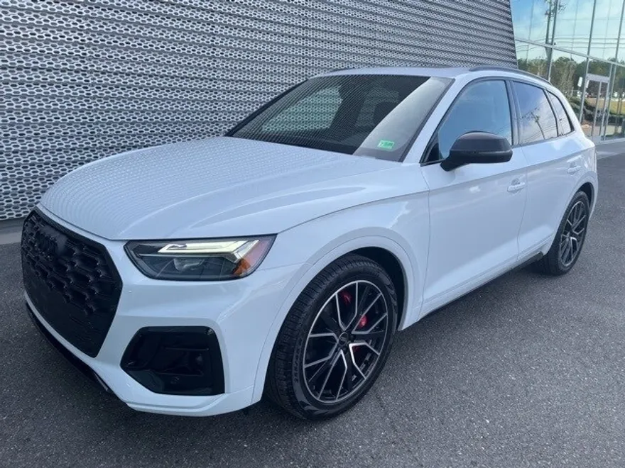 2025 Audi SQ5 Premium Plus photo 1