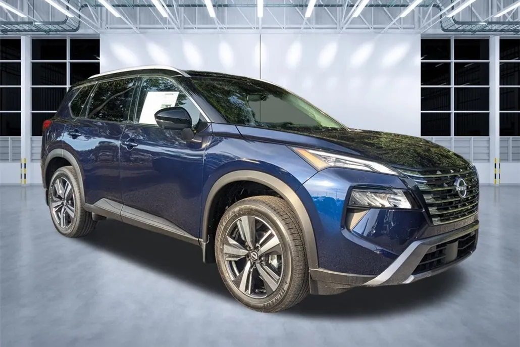 2025 Nissan Rogue SL photo 1