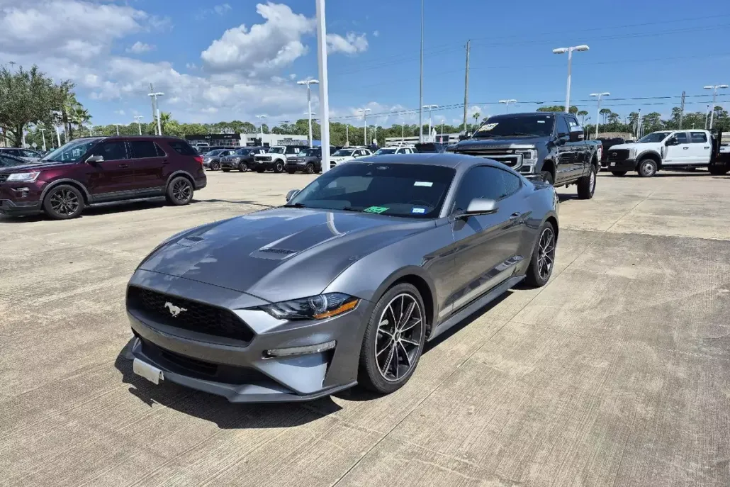 2022 Ford Mustang EcoBoost Premium photo 1