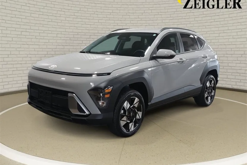2025 Hyundai Kona SEL photo 1