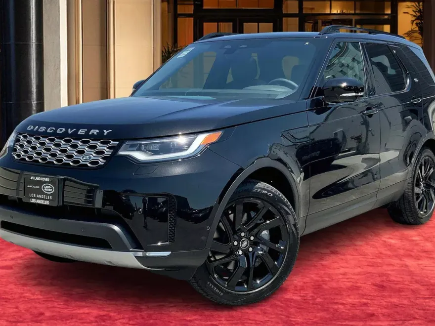 2025 Land Rover Discovery S photo 1
