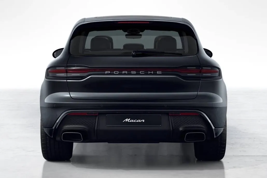 2026 Porsche Macan T photo 1
