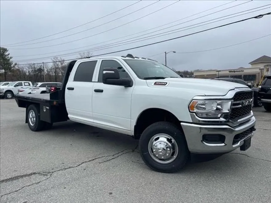 2024 Ram 3500 Tradesman photo 1