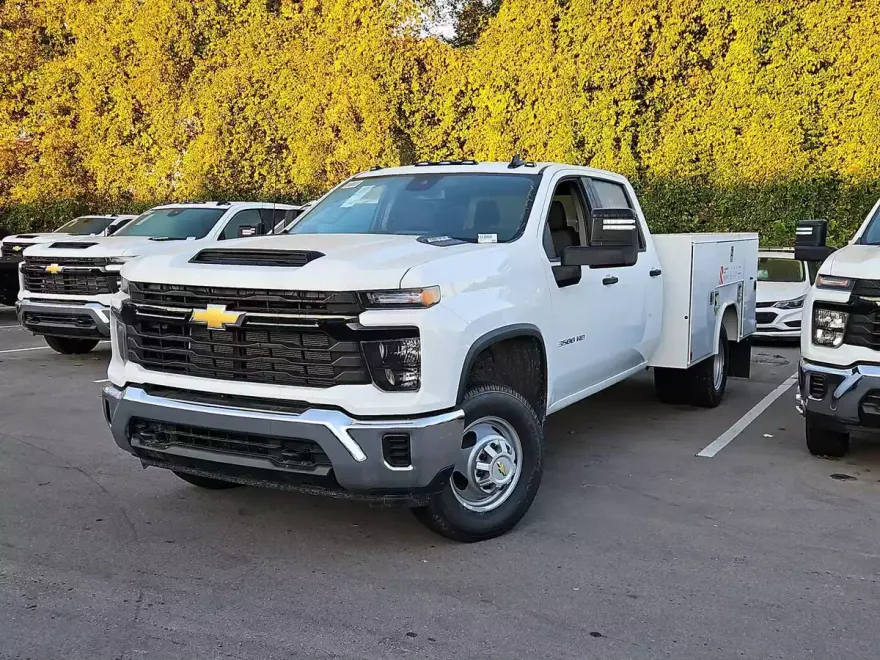 2024 Chevrolet Silverado 3500HD Work Truck photo 1