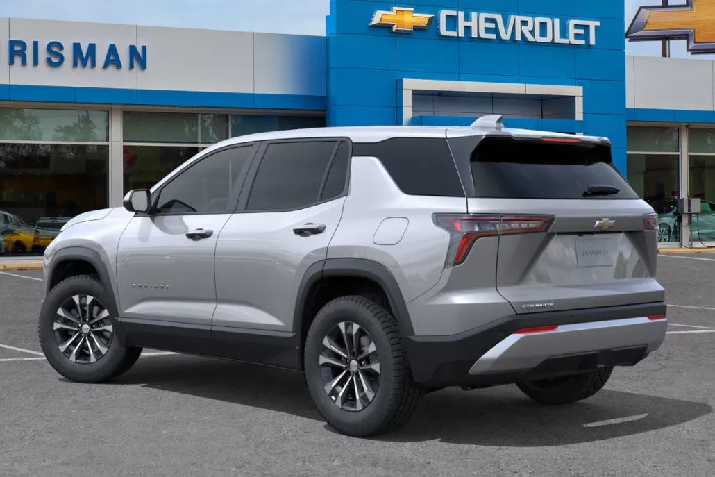 2026 Chevrolet Equinox LT photo 1