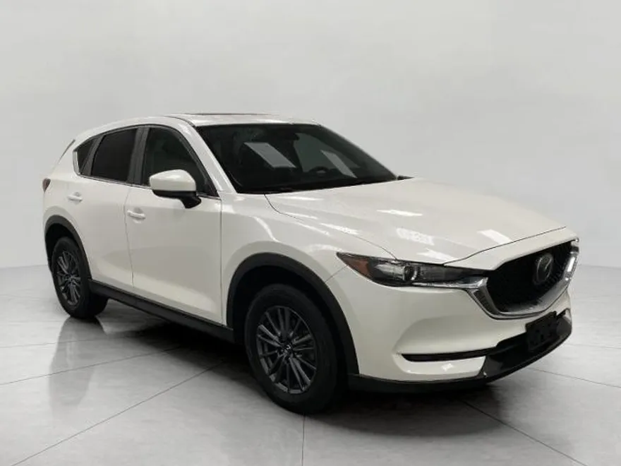 2025 Nissan Rogue SL photo 1