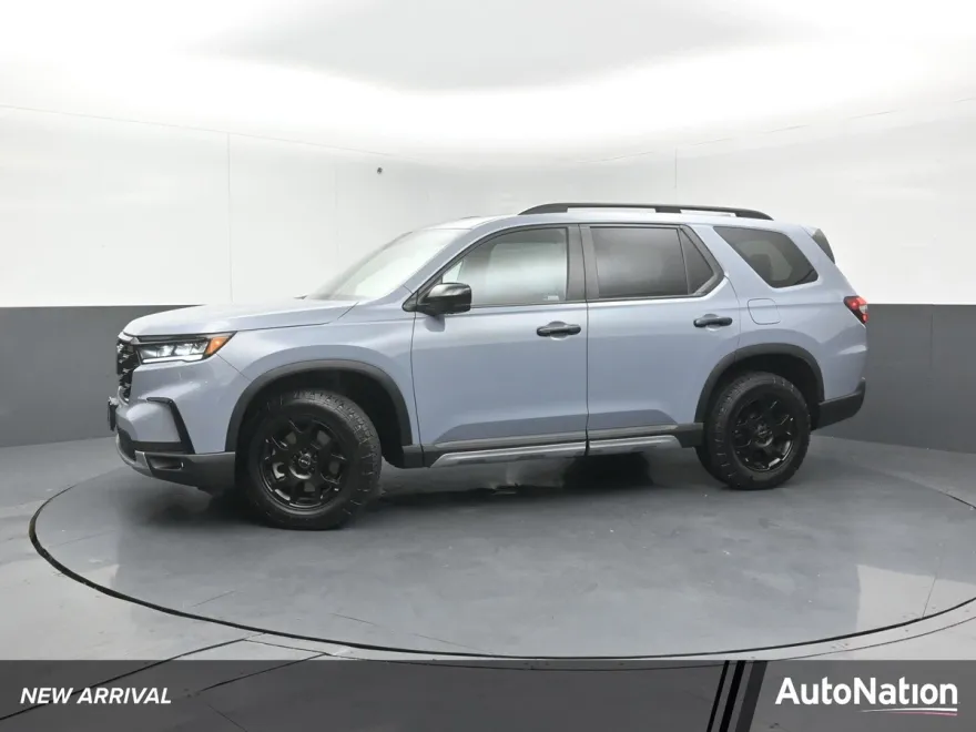 2024 Honda Pilot TrailSport photo 1