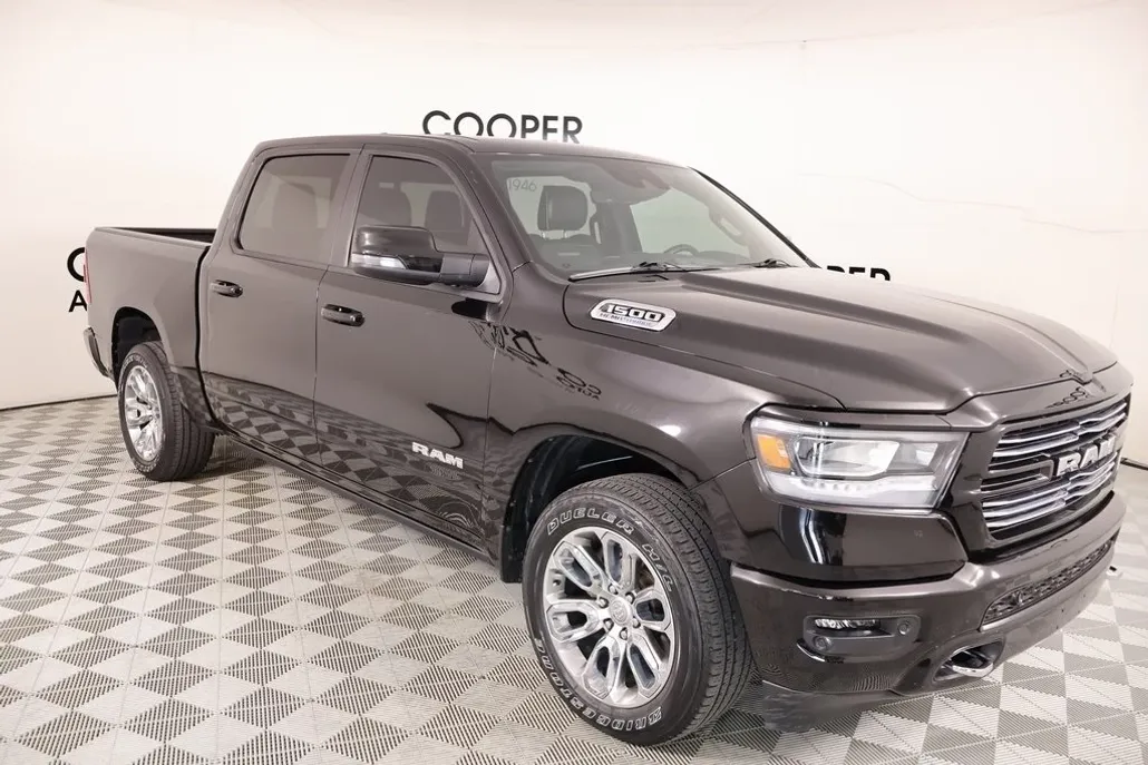 2023 Ram 1500 Laramie photo 1