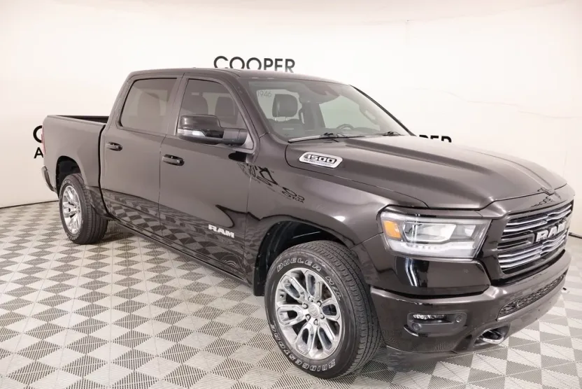 2023 Ram 1500 Laramie photo 1