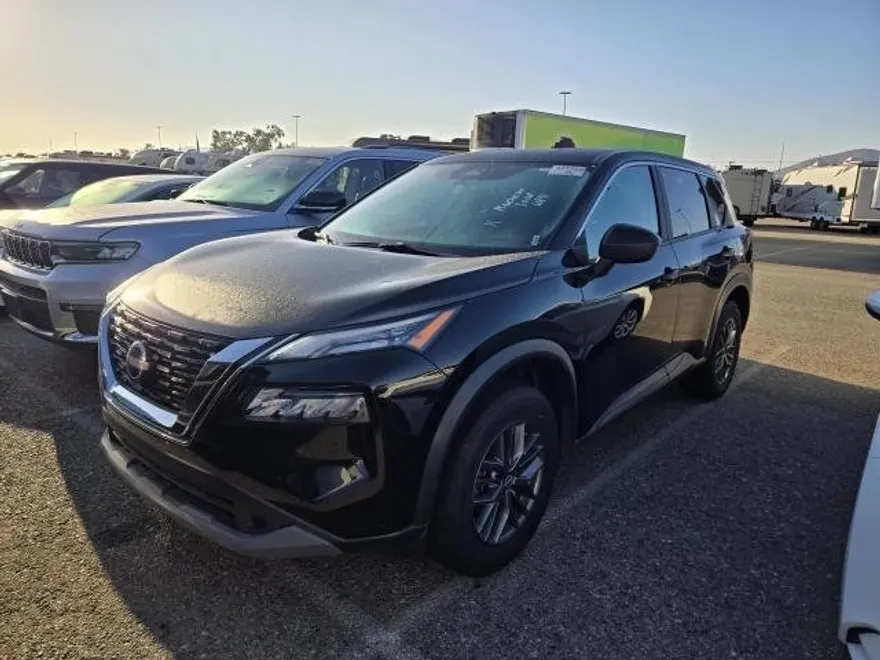 2023 Nissan Rogue S photo 1
