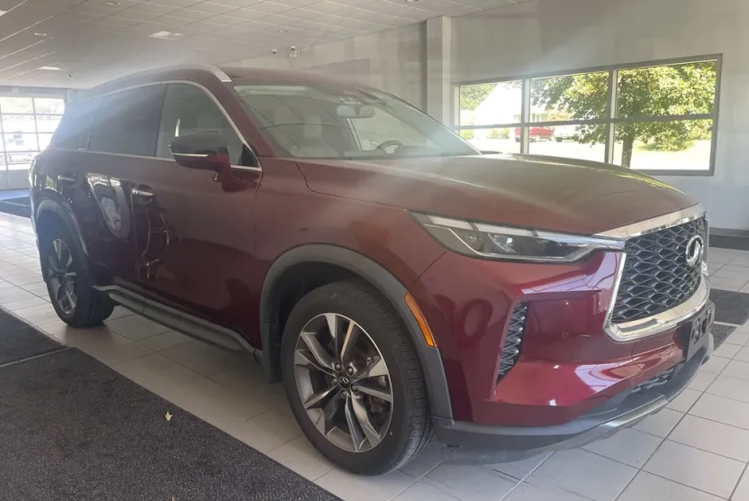 2022 Infiniti QX60 Luxe photo 1