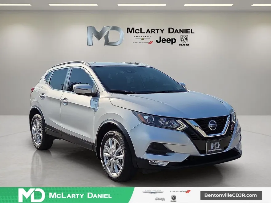 2021 Nissan Rogue Sport SV photo 1