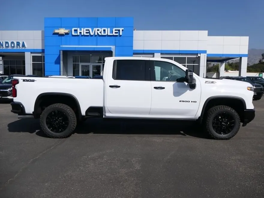 2026 Chevrolet Silverado 2500HD LTZ photo 1