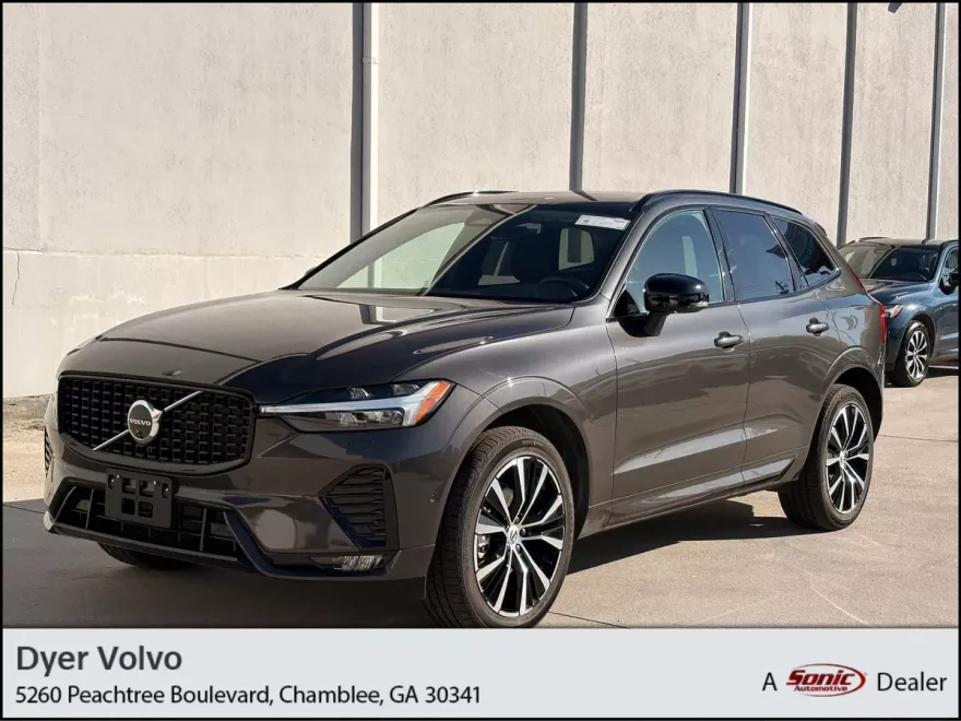 2025 Volvo XC60 Plus photo 1