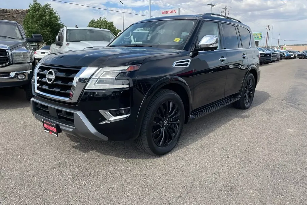 2023 Nissan Armada Platinum photo 1