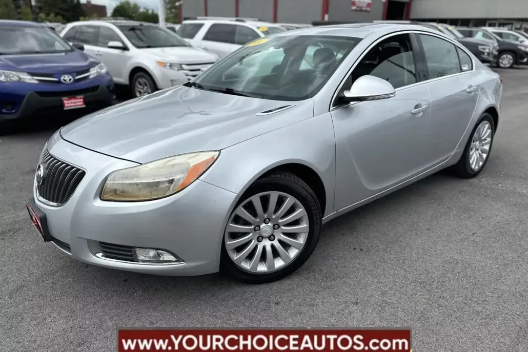 2012 Buick Regal Base photo 1