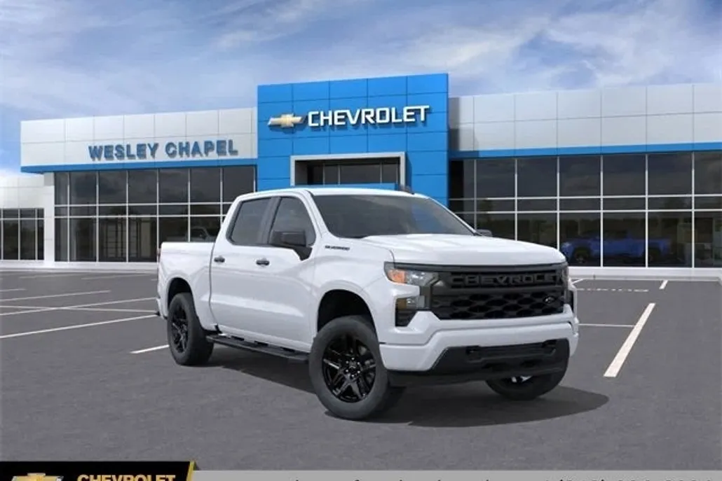 2025 Chevrolet Silverado 1500 Custom photo 1