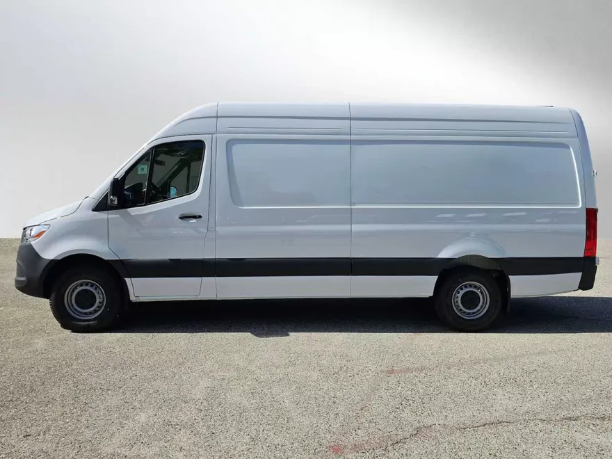 2025 Mercedes Benz Sprinter 2500 High Roof photo 1