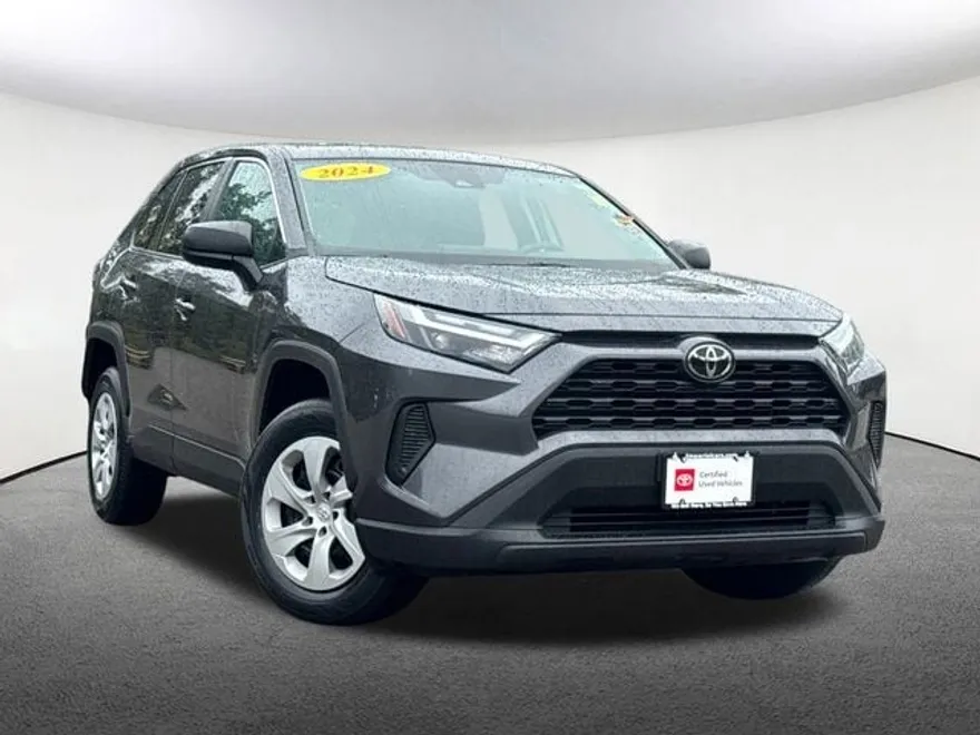 2024 Toyota RAV4 LE photo 1