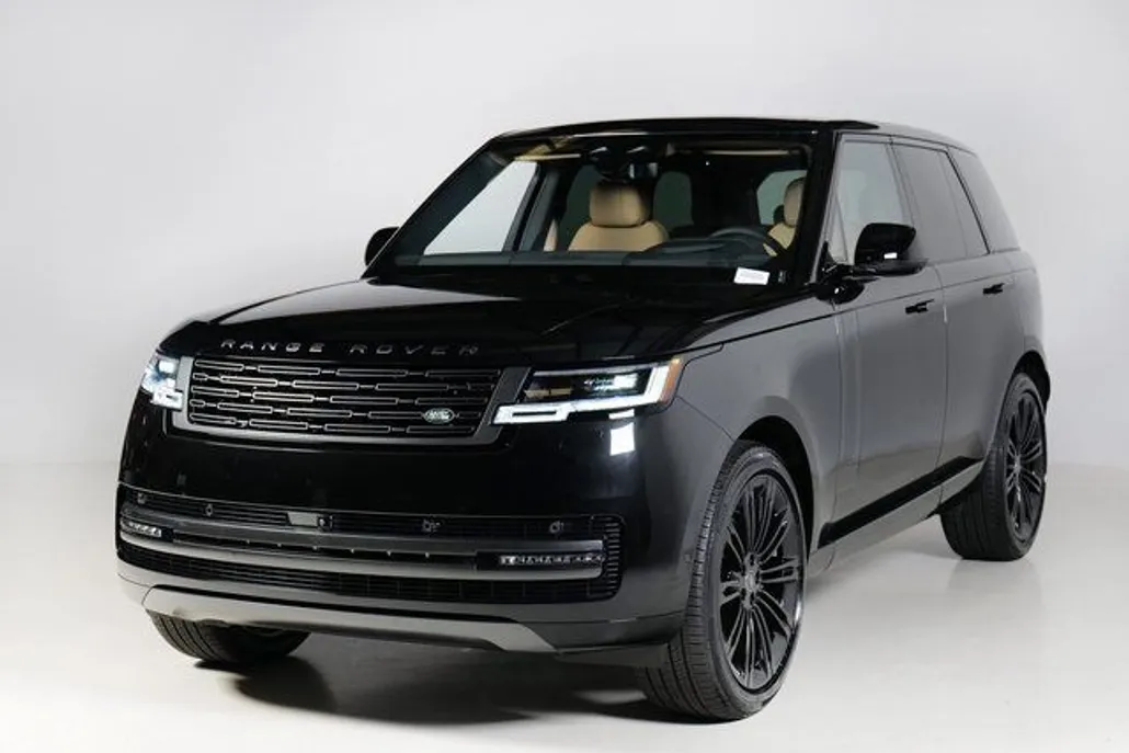2025 Land Rover Range Rover SE photo 1