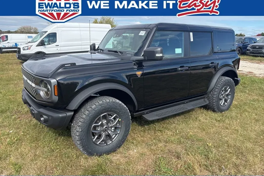 2025 Ford Bronco Badlands photo 1