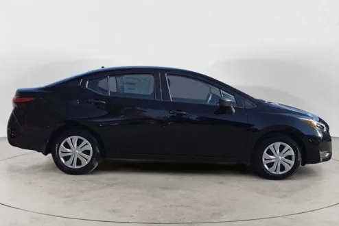 2025 Nissan Versa S photo 3
