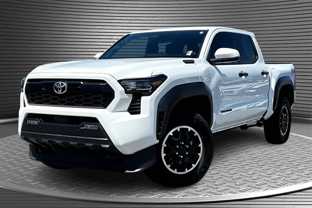 2024 Toyota Tacoma TRD photo 1