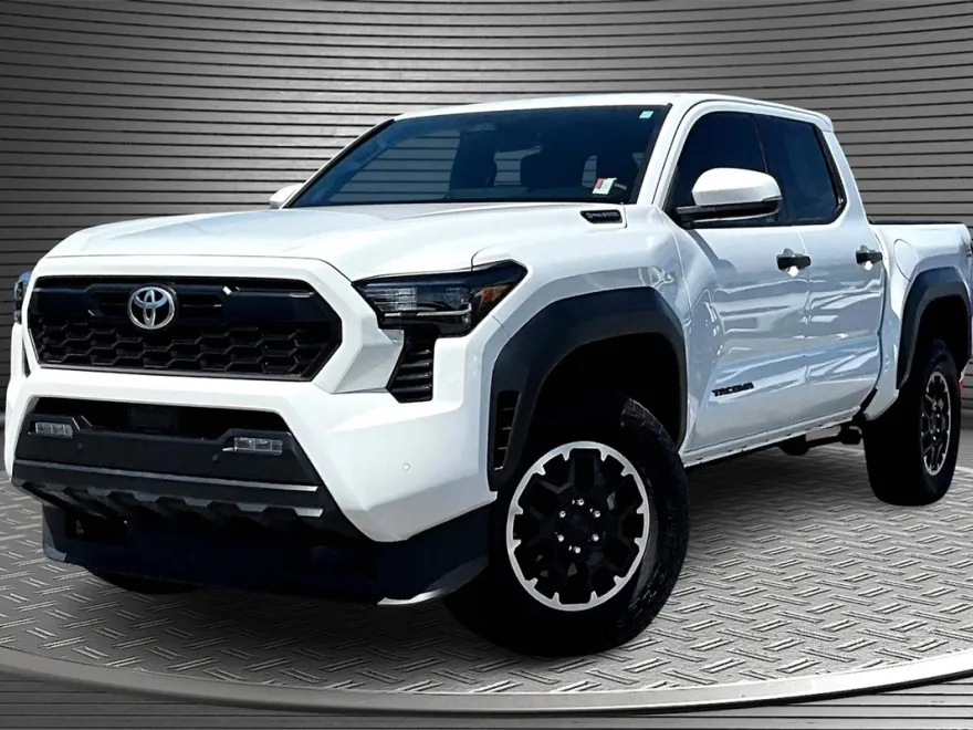 2024 Toyota Tacoma TRD photo 1