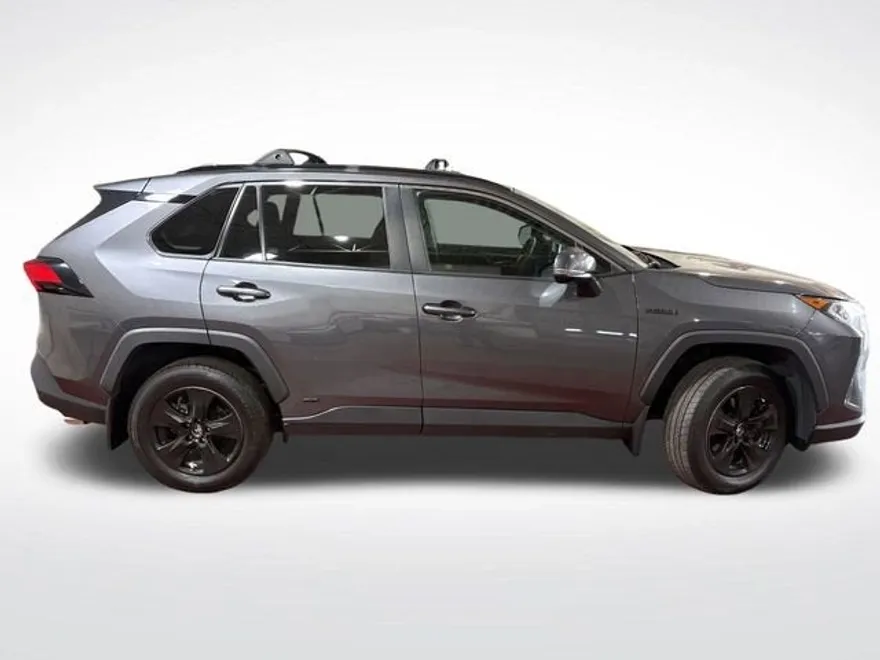 2021 Toyota RAV4 Hybrid XLE photo 1