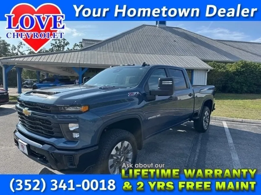 2025 Chevrolet Silverado 2500HD Custom photo 1