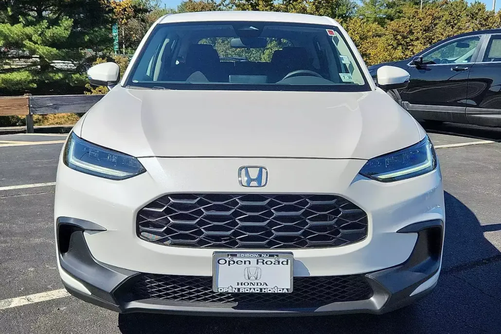 2025 Honda HR-V LX photo 1